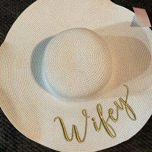 White wifey sun hat